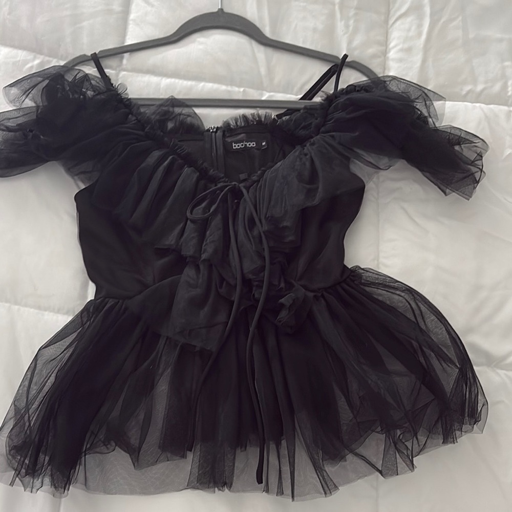 Boohoo Black Puff Sleeve Ruffled Blouse